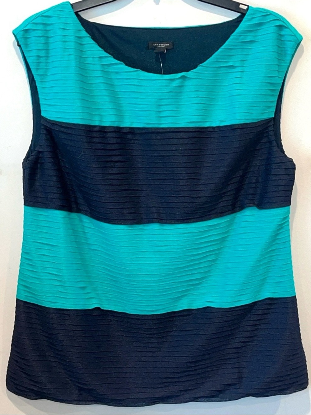 Ann Taylor Womens’s Teal and Navy Wide Striped Sleeveless Chiffon Top Size M NWT